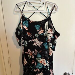 COLD SHOULDER DRESS WITH CRISS CROSS STRAPS